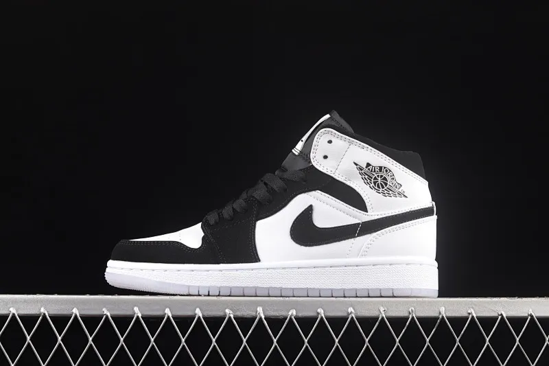 All categories Air Jordan Jordan series basketball shoes Air Jordan 1 Mid Air Jordan 1 Mid "Diamond Shorts" AJ1 Joe 1 Pearlescent White Black Panda DH6933-100
